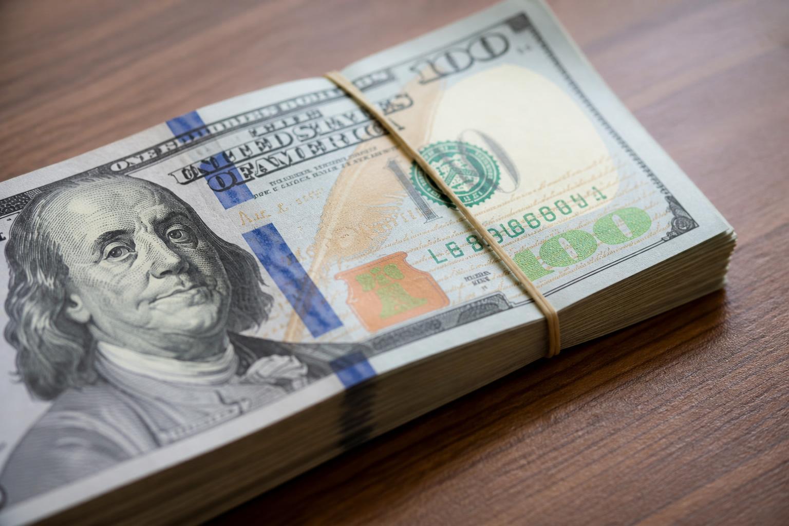 O dólar caiu por causa de uma pesquisa